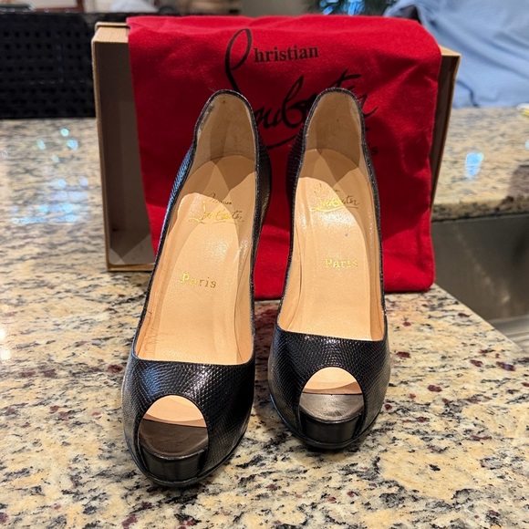Christian Louboutin Shoes - Christian Louboutin Very Prive Black Peep Toe Heels 8B